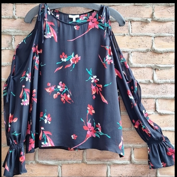 Joie Cut-Out Sleeves Silk Blouse Floral Print - Picture 4 of 11